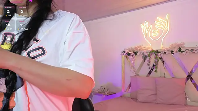 hina tay online show from February 2026 03:17:01 AM