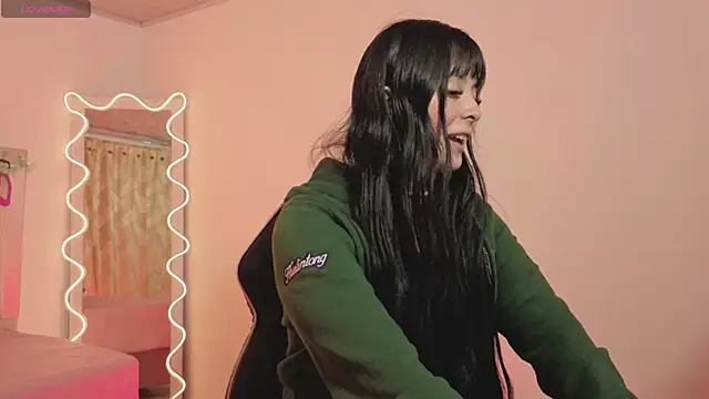 hina tay online show from November 2025 03:07:01 AM