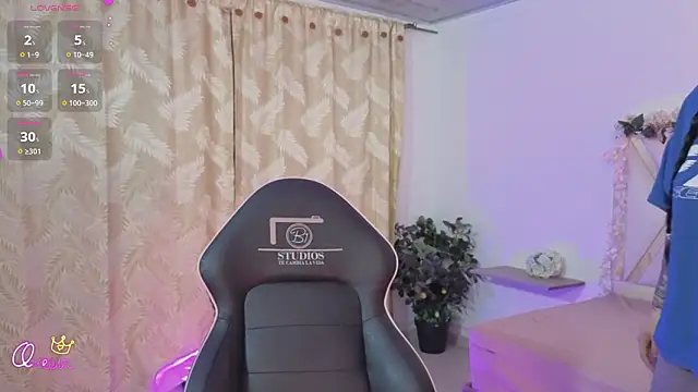 hina tay online show from February 2026 03:17:02 AM