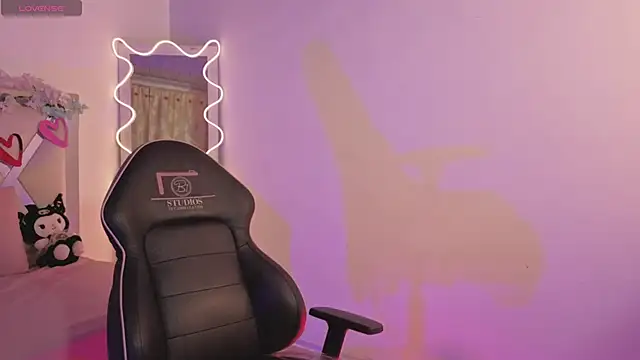 hina tay online show from January 2026 03:02:01 AM