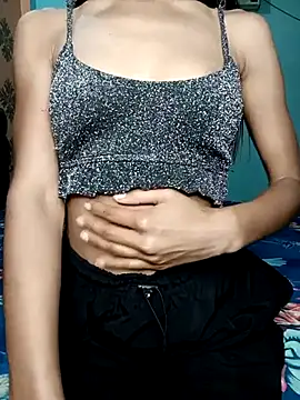 poojaji690 online show from February 2025 09:18:01 AM
