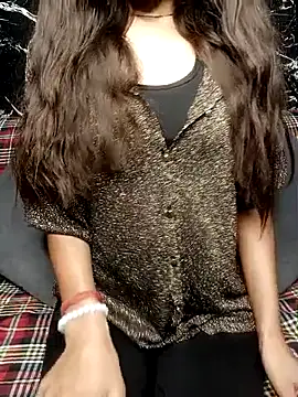 poojaji690 online show from January 2026 06:50:02 AM