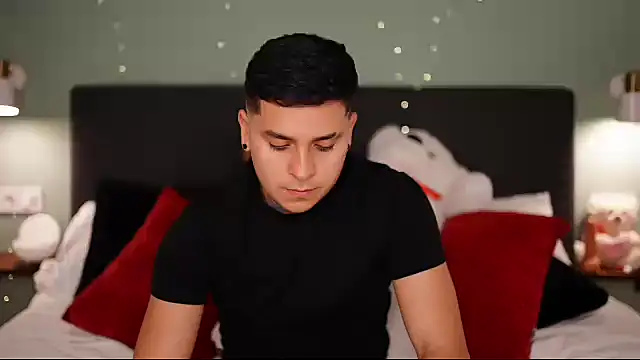 crazyrabbits online show from February 2025 09:22:01 PM