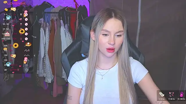 doll barbieee online show from November 2025 12:44:01 AM