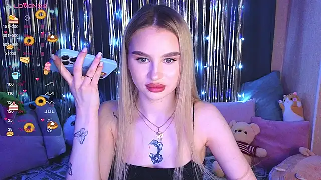 Snapshot of doll_barbieee chatting on December 2024 03:44:01 PM doll barbieee online show from December 2024 03:44:01 PM