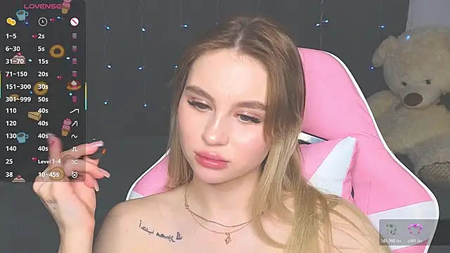 Snapshot of doll_barbieee chatting on April 2026 08:57:02 PM doll barbieee online show from April 2026 08:57:02 PM