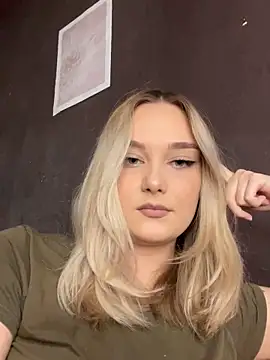 Alisa Rise online show from October 2025 02:40:02 PM