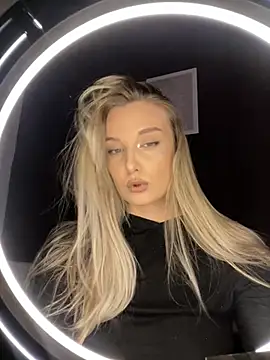 Alisa Rise online show from February 2025 08:15:01 PM