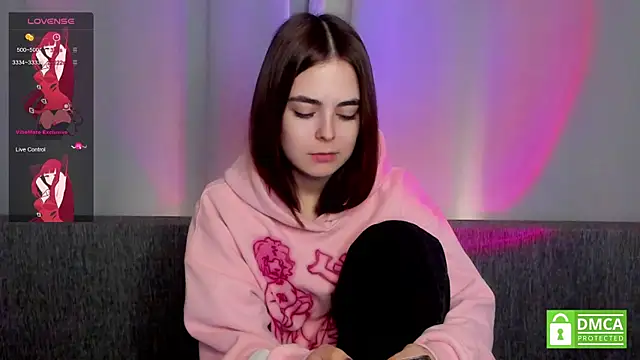 Snapshot of JulianaHaith chatting on February 2025 03:28:02 PM JulianaHaith online show from February 2025 03:28:02 PM