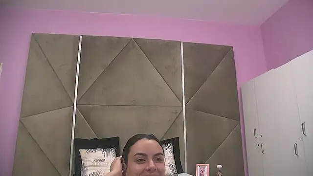 ElyzaIbarra online show from September 2025 06:07:01 AM