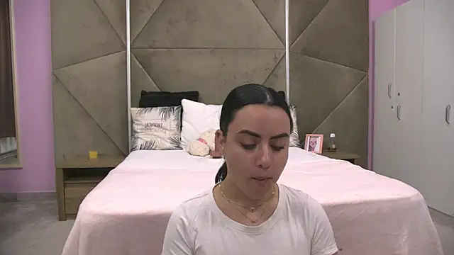 ElyzaIbarra online show from October 2025 06:04:01 AM