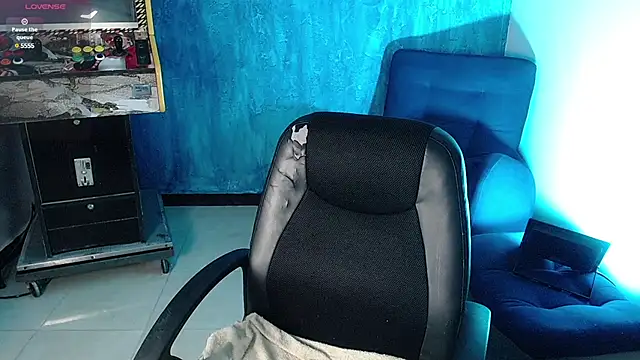 Snapshot of hannaa_jhoonson chatting on January 2025 08:31:02 PM hannaa jhoonson online show from January 2025 08:31:02 PM