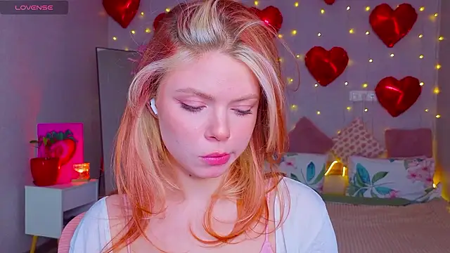 Red  Candy online show from March 2026 03:51:01 PM