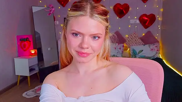Red  Candy online show from March 2026 03:17:01 PM