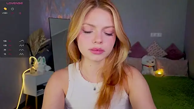 Red  Candy online show from September 2025 12:49:02 PM