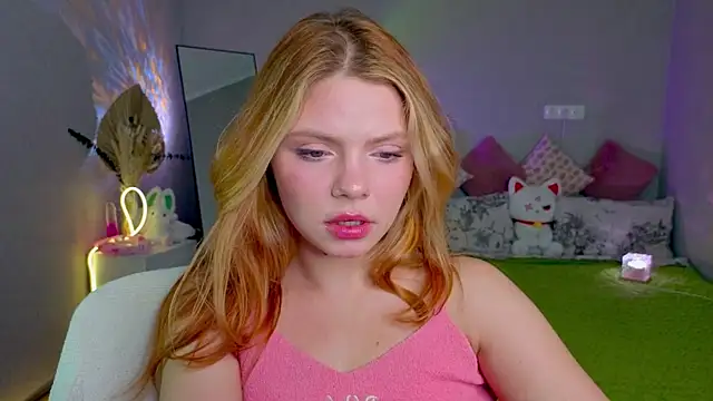Red  Candy online show from October 2025 02:17:01 PM