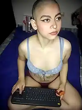 Bitsy Messy online show from January 2025 01:58:01 AM