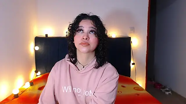 Bitsy Messy online show from July 2026 10:51:01 PM