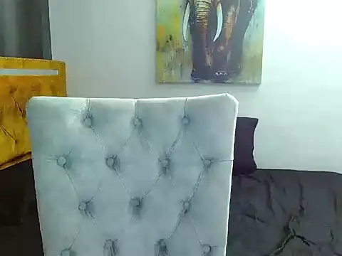 Velk hot online show from February 2026 12:37:01 PM