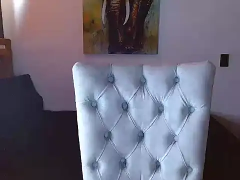 Velk hot online show from March 2026 12:38:01 PM