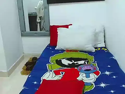 Velk hot online show from November 2025 02:39:01 PM