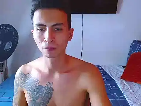 Snapshot of Velk_hot chatting on April 2026 08:27:01 PM Velk hot online show from April 2026 08:27:01 PM