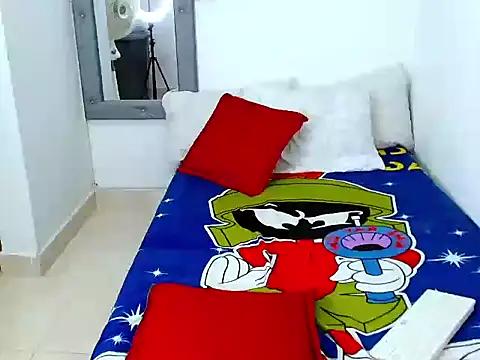 Velk hot online show from November 2025 08:47:02 PM