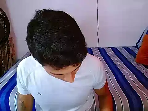 Snapshot of Velk_hot chatting on July 2026 04:11:02 PM Velk hot online show from July 2026 04:11:02 PM
