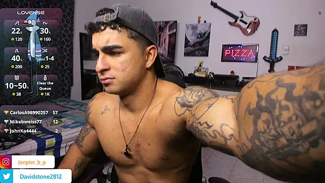 Snapshot of cJuan111 chatting on February 2025 03:03:02 AM cJuan111 online show from February 2025 03:03:02 AM