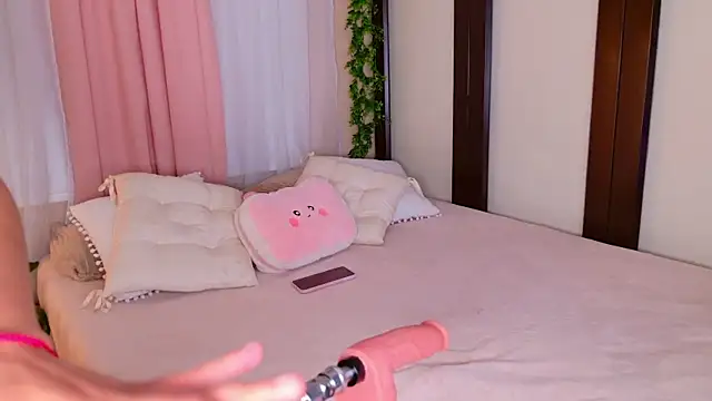 Zafiiro Blue online show from December 2025 12:38:01 AM