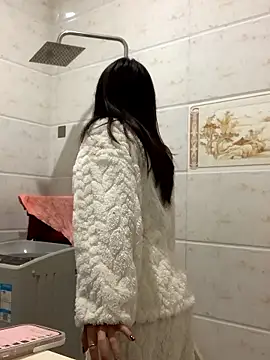 Aimeil online show from January 2026 01:59:01 PM