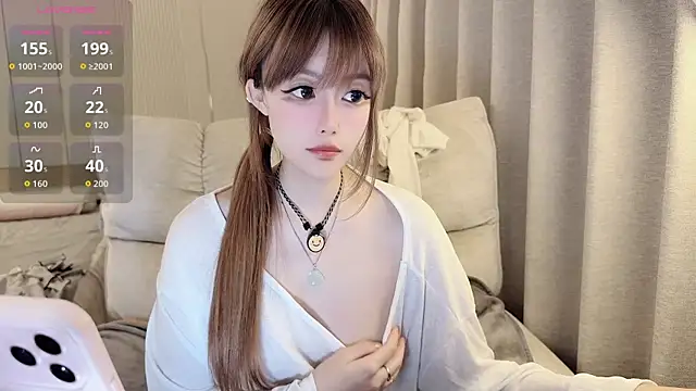 eveminii online show from February 2026 04:45:02 AM