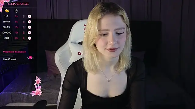 Snapshot of jenny_bunny_ chatting on March 2025 01:39:01 AM jenny bunny online show from March 2025 01:39:01 AM
