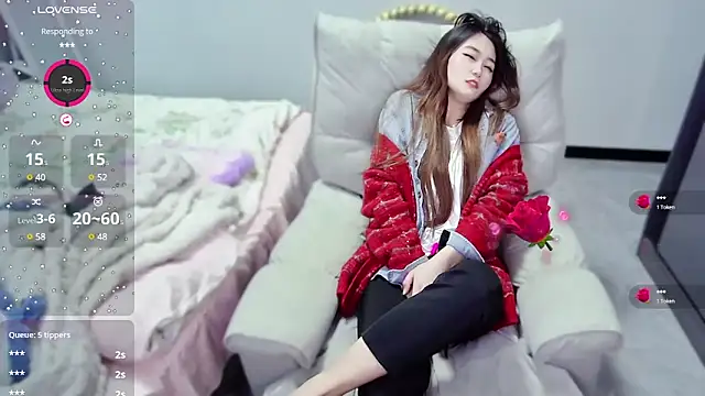 Feifei-cn online show from March 2025 12:47:01 PM