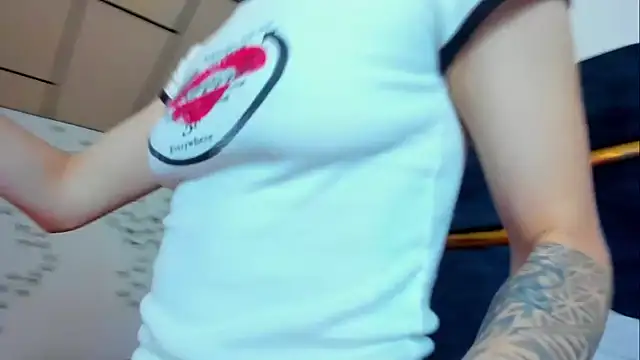 Snapshot of fulfill_fantasies1 chatting on March 2026 01:55:02 PM fulfill fantasies1 online show from March 2026 01:55:02 PM