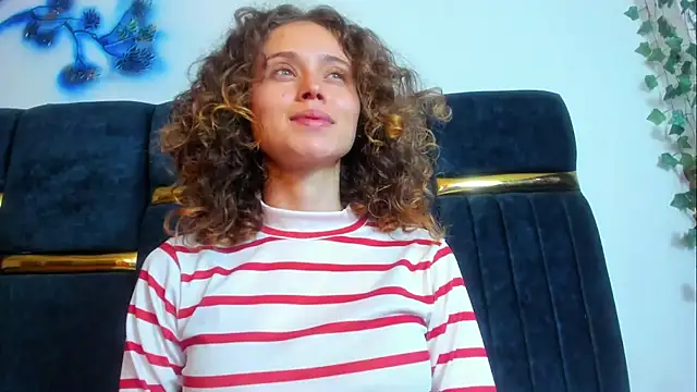 Snapshot of fulfill_fantasies1 chatting on February 2026 12:50:02 PM fulfill fantasies1 online show from February 2026 12:50:02 PM