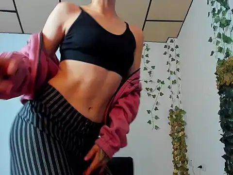 Snapshot of fulfill_fantasies1 chatting on April 2026 01:37:02 PM fulfill fantasies1 online show from April 2026 01:37:02 PM