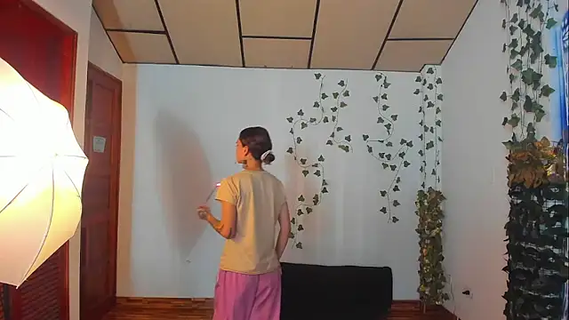 Snapshot of fulfill_fantasies1 chatting on April 2026 01:41:01 PM fulfill fantasies1 online show from April 2026 01:41:01 PM