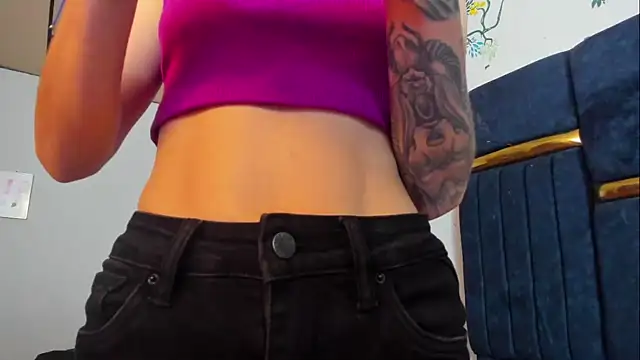 Snapshot of fulfill_fantasies1 chatting on February 2026 12:32:01 PM fulfill fantasies1 online show from February 2026 12:32:01 PM