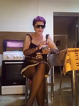 Snapshot of Ely_Elenita chatting on November 2025 08:14:01 AM Ely Elenita online show from November 2025 08:14:01 AM