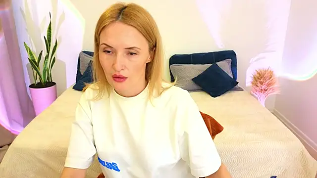 AlisssaRose online show from March 2026 08:43:01 PM