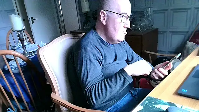 Adamdaddybear online show from March 2025 02:34:02 PM