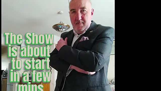 Adamdaddybear online show from November 2025 07:12:01 AM