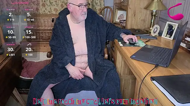 Adamdaddybear online show from February 2026 08:41:02 PM