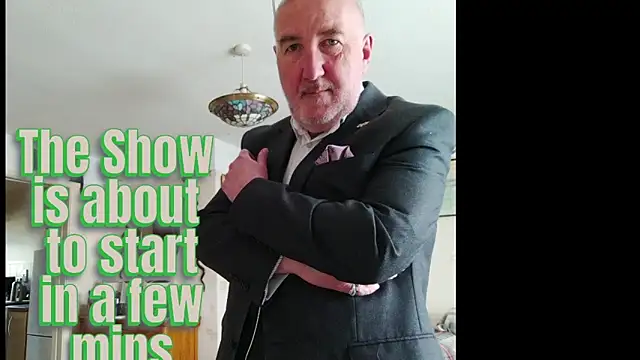 Adamdaddybear online show from November 2025 07:35:01 AM