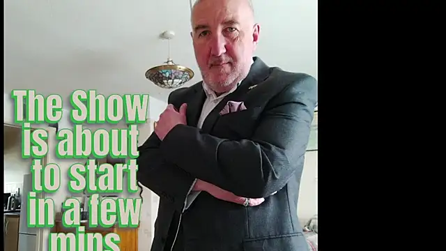 Adamdaddybear online show from October 2025 01:24:02 PM