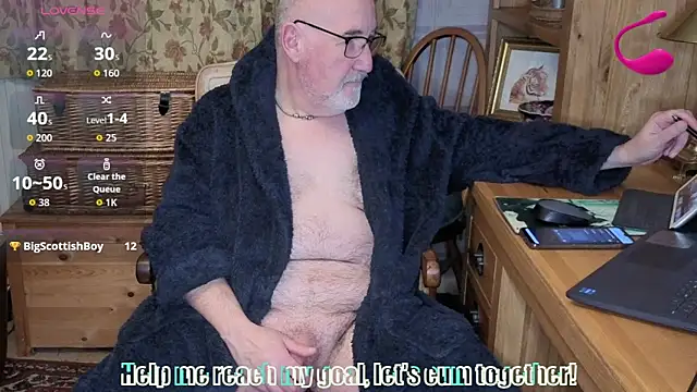 Adamdaddybear online show from February 2026 09:39:02 PM