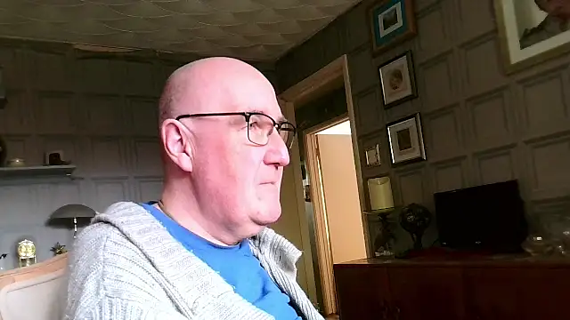 Adamdaddybear online show from March 2025 01:59:02 PM