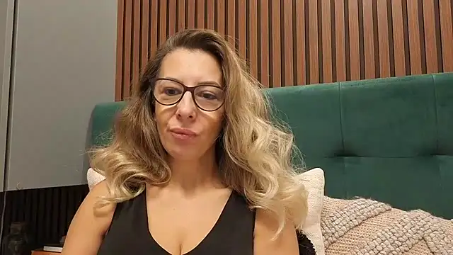 SukyGirl online show from November 2025 11:21:02 AM