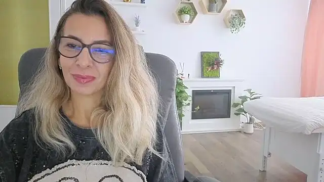 SukyGirl online show from September 2025 06:53:01 AM
